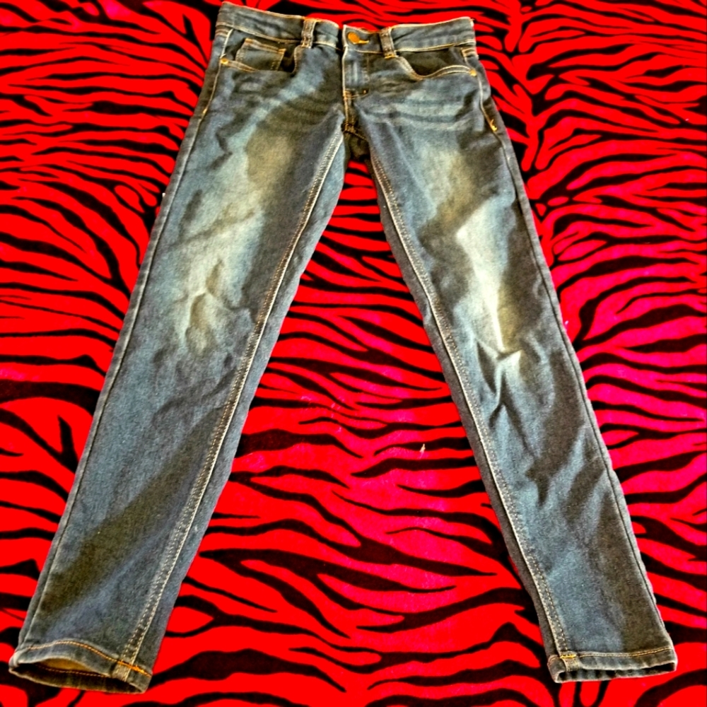 Delia's girl skinny Jean's with adjustable waistband